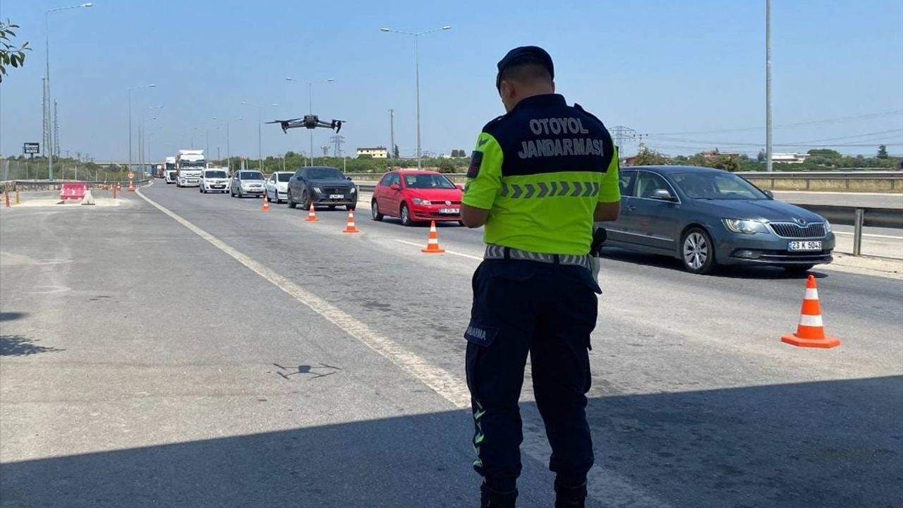 Mersin'de Dron ile 37 Sürücüye 89 Bin 632 Lira Ceza Uygulandı