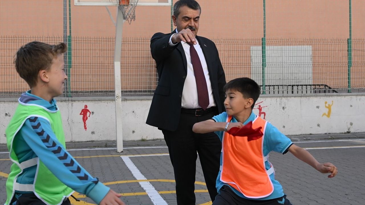 Milli Eğitim Bakanı Tekin, Dönem Sonu Faaliyet Haftası Etkinliğine Katıldı