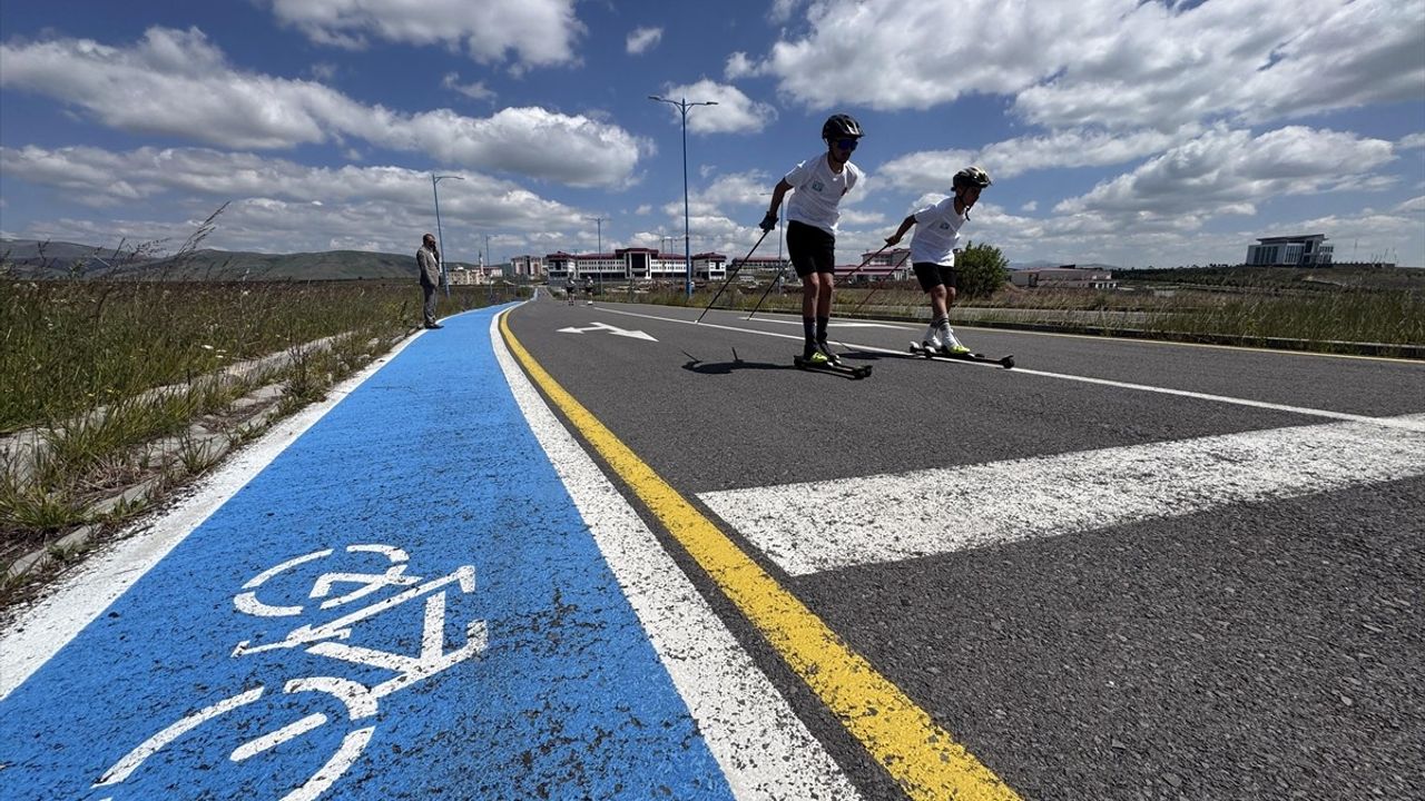 Milli Kayaklı Koşucular, 2026 Kış Olimpiyatları İçin Ardahan'da Hazırlanıyor