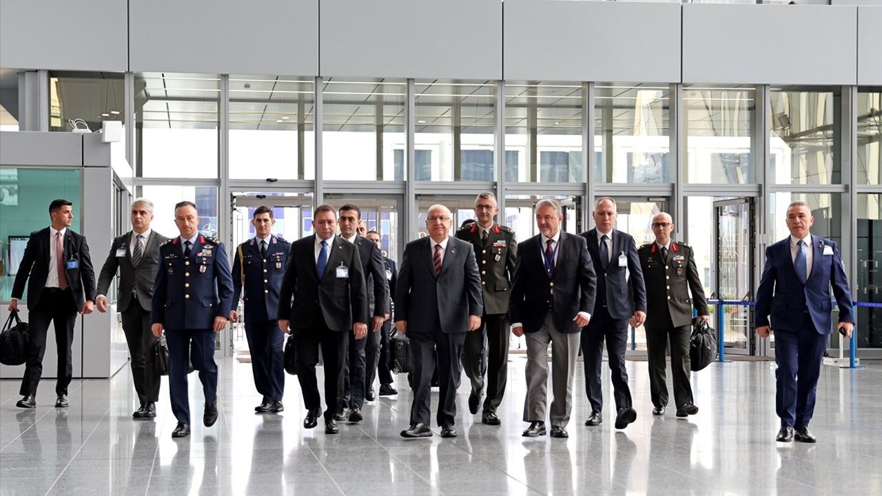 Milli Savunma Bakanı Güler, NATO Daimi Temsilciliği'ni Ziyaret Etti