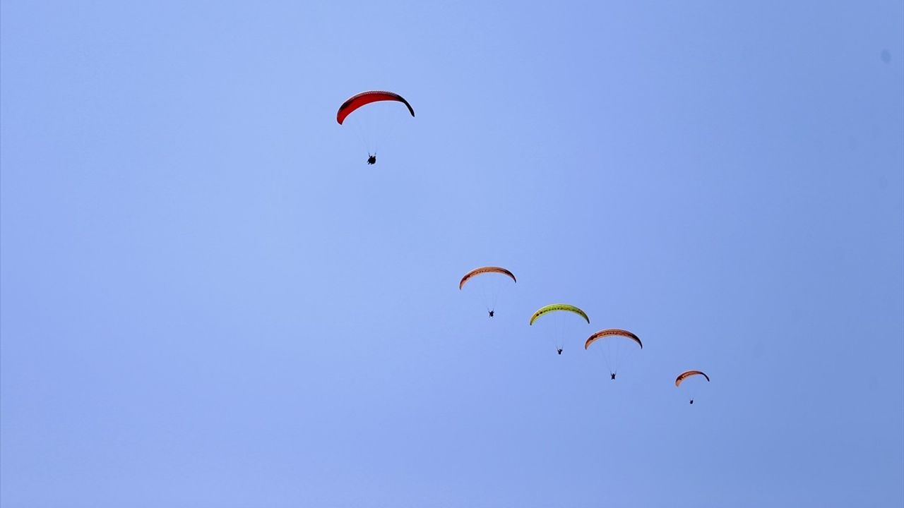 Muğla'da Sıcak Havada Plajlarda Yoğunluk Artıyor