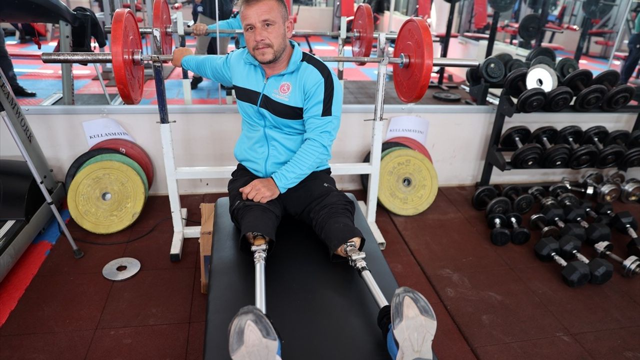 Mustafa Gül, Avrupa Şampiyonluğu Hedefliyor: Rekortmen Halterci Başarılarına Devam Ediyor