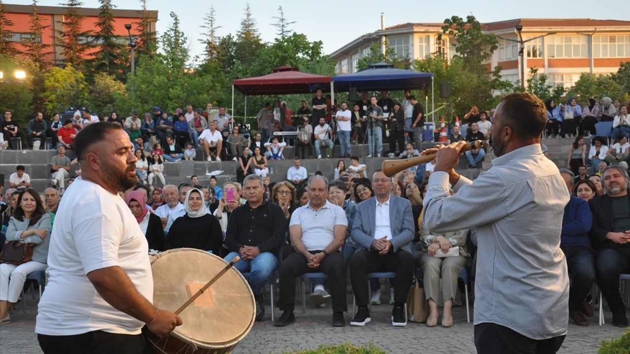 Neşet Ertaş Anadolu Üniversitesi'nde Anıldı