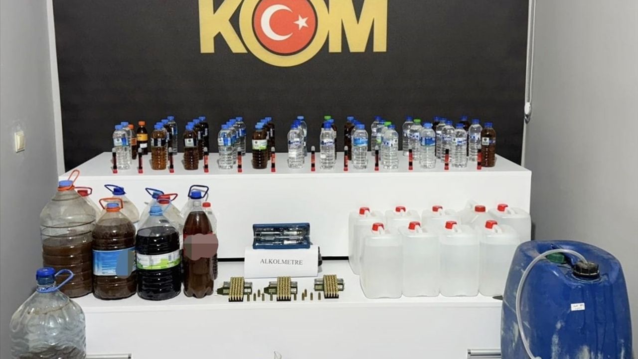 Niğde'de Sahte İçki Operasyonunda 2 Şüpheli Tutuklandı