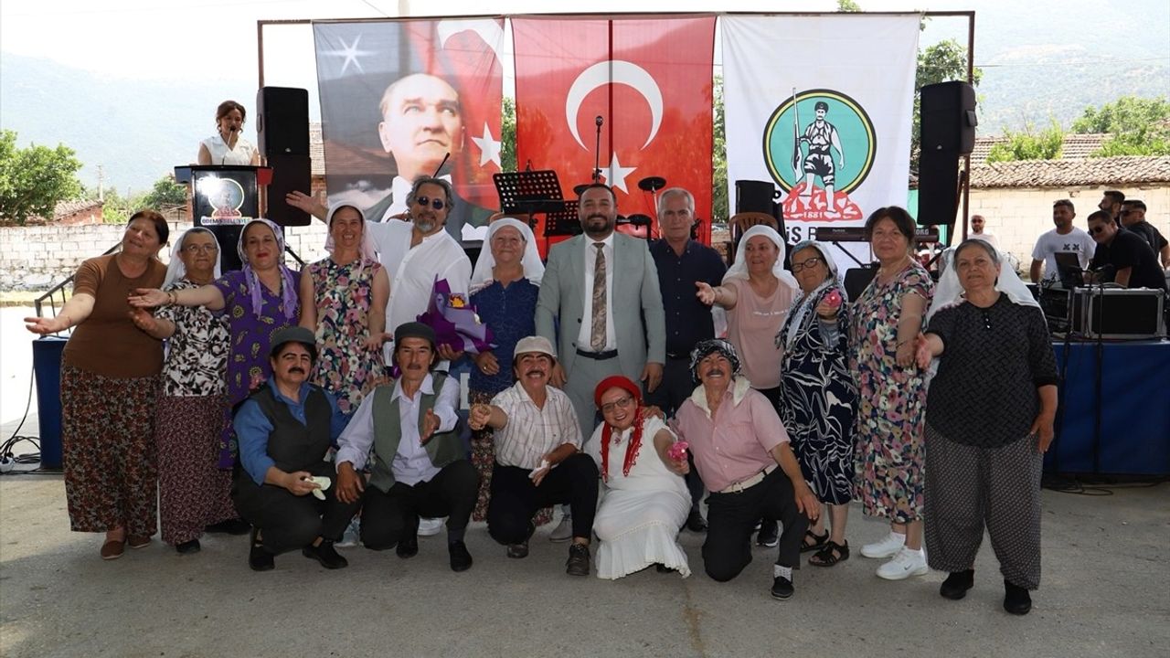 Ödemiş'te Geleneksel Davut Dede Şenliği Renkli Görüntülerle Gerçekleşti