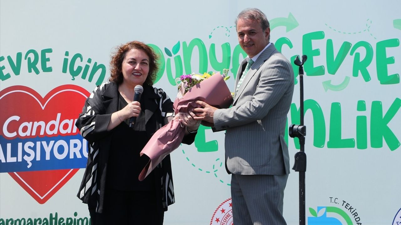 Plastik Atıklar Deniz Canlılarını Tehdit Ediyor