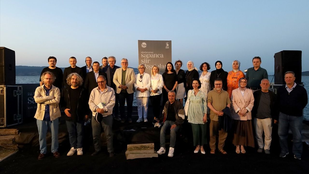 Sakarya'da 24. Uluslararası Sapanca Şiir Akşamları Coşkusu