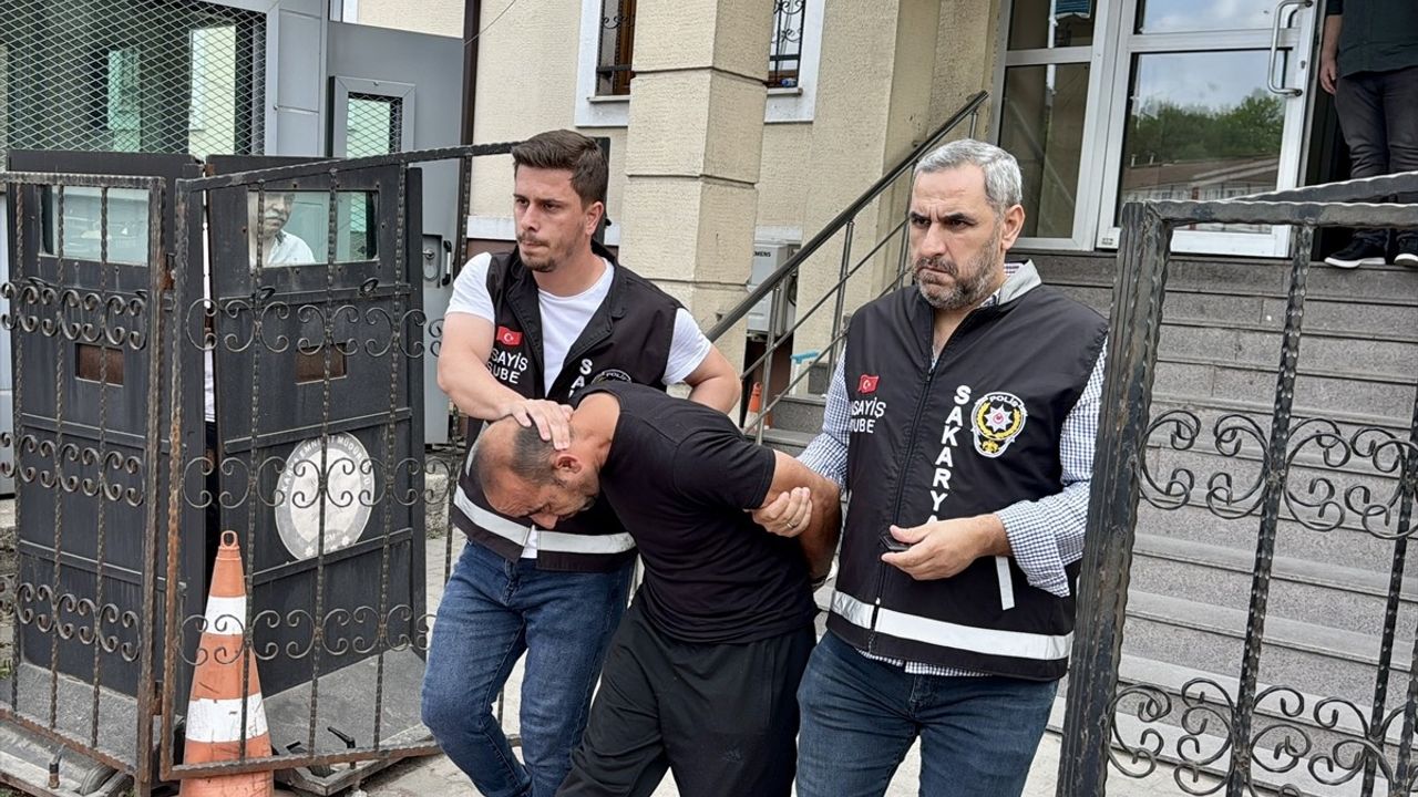 Sakarya'da Eski Eşi Tarafından Vurulan Kadın Hayatını Kaybetti