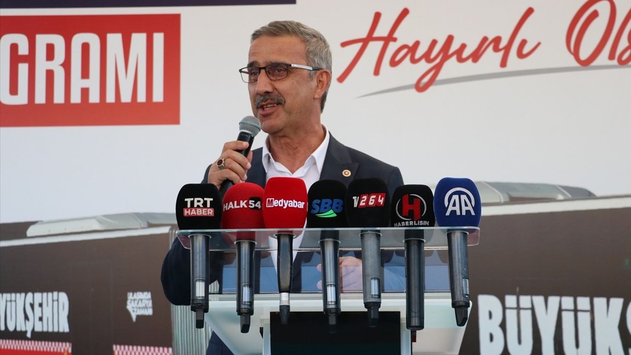 Sakarya'nın İlk Metrobüs Hattında Deneme Seferi Gerçekleştirildi