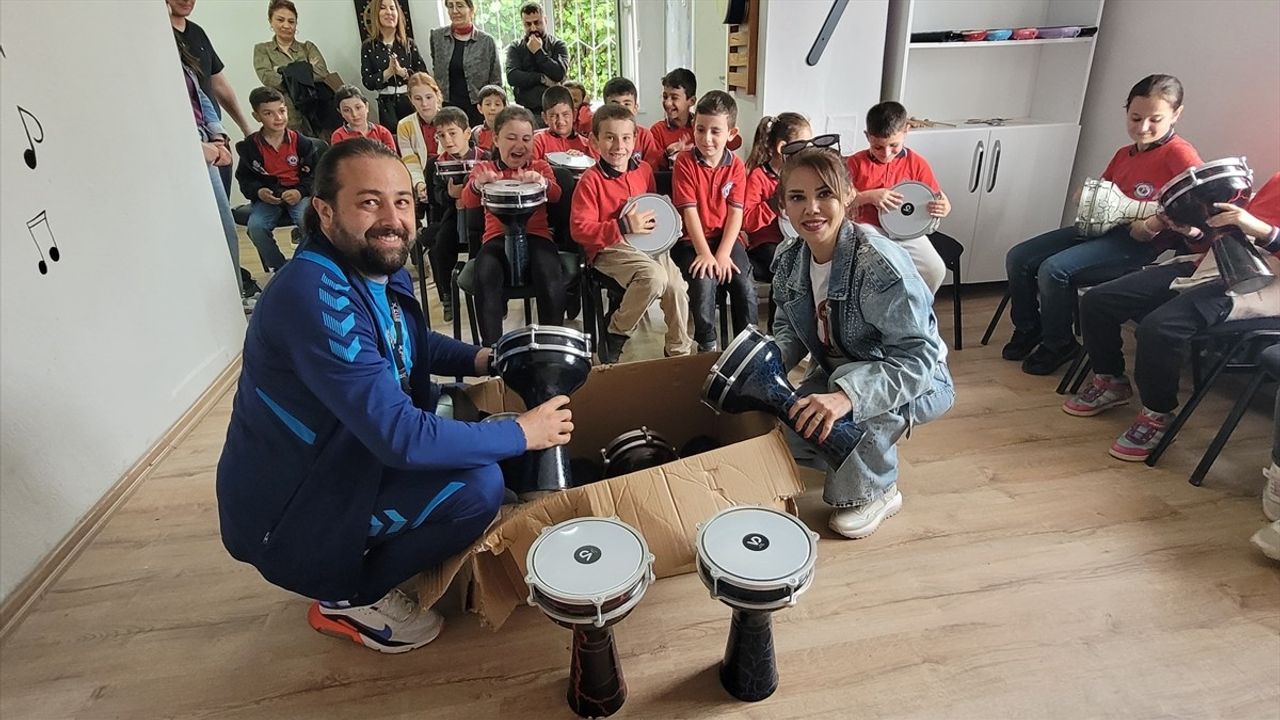 Samsun'da Köy Okuluna Darbuka Desteği: Öğrenciler Ritim Tutuyor