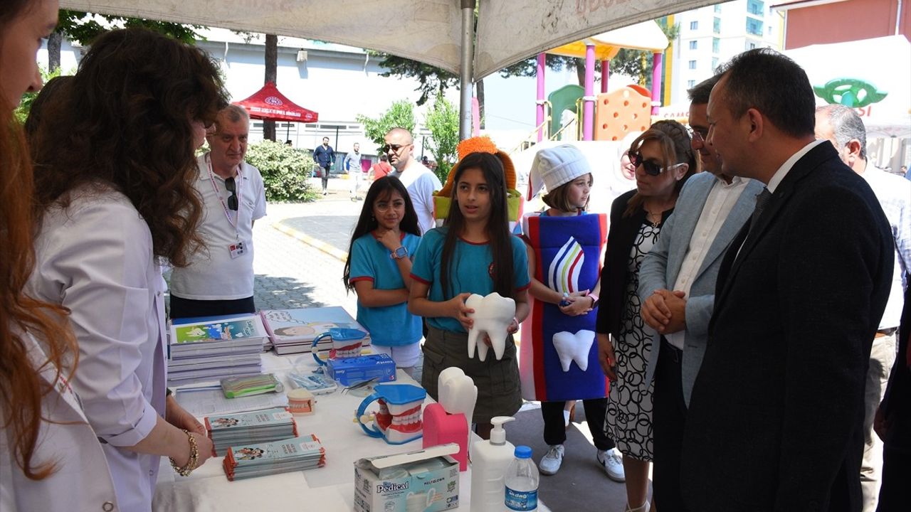 Samsun'da Öğrenciler Sağlık Elçisi Oluyor: Heimlich Manevrası ve Obezite Kontrolü