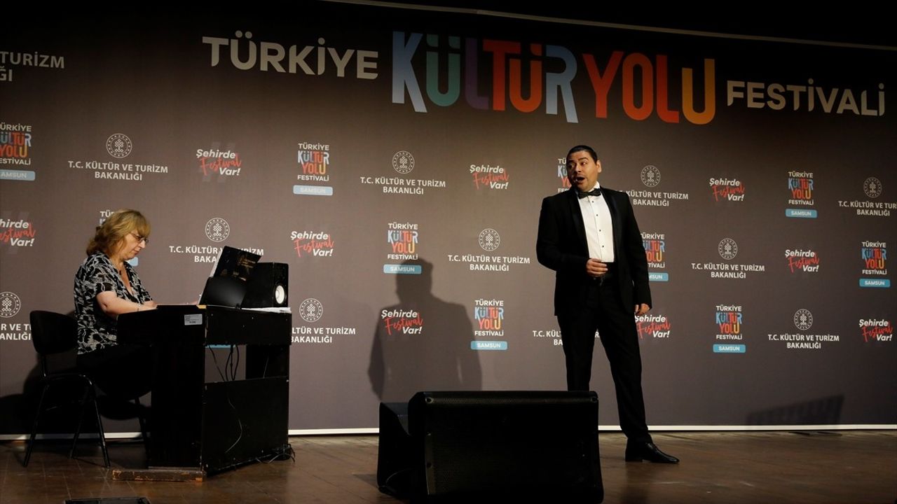 Samsun Kültür Yolu Festivali'nde "Müze" Konseri Rüzgarı