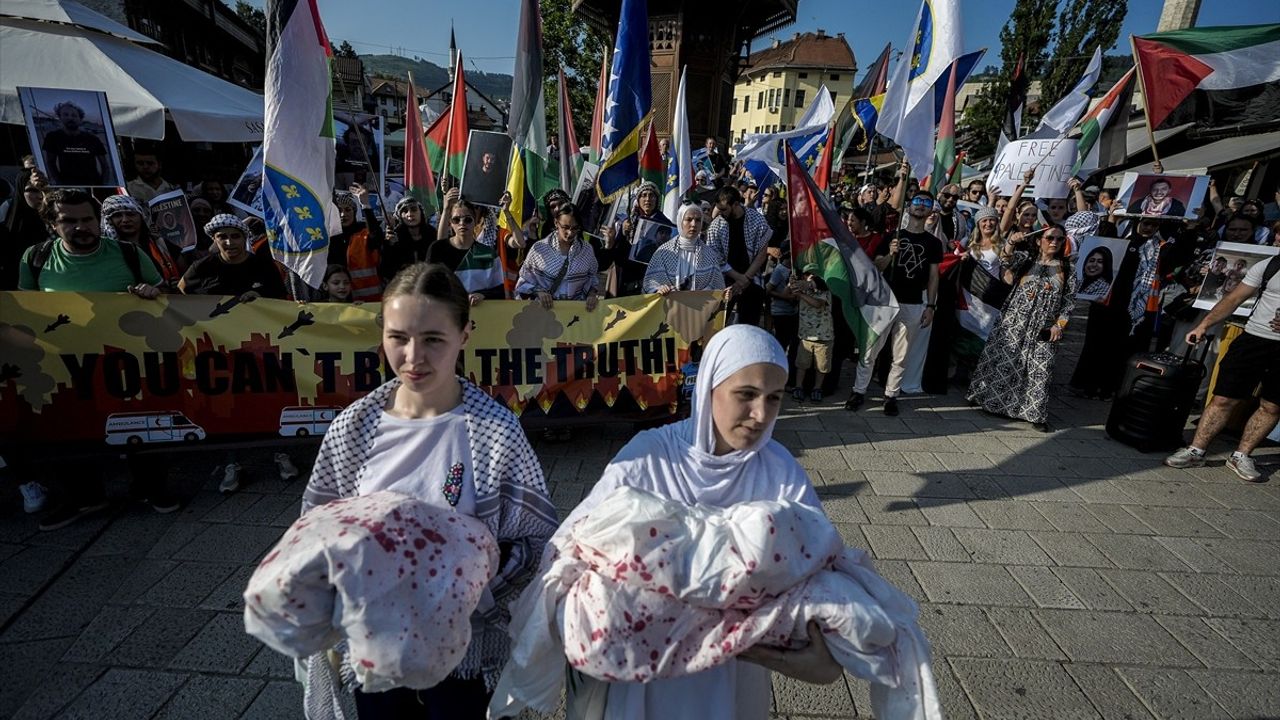 Saraybosna'da İsrail'in Gazze Saldırılarına Büyük Protesto