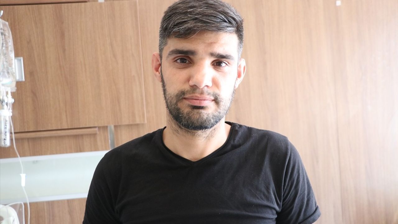 Siirt'te 1,5 Yaşındaki Çocuğun 5. Kattan Düşme Anı Kamerada