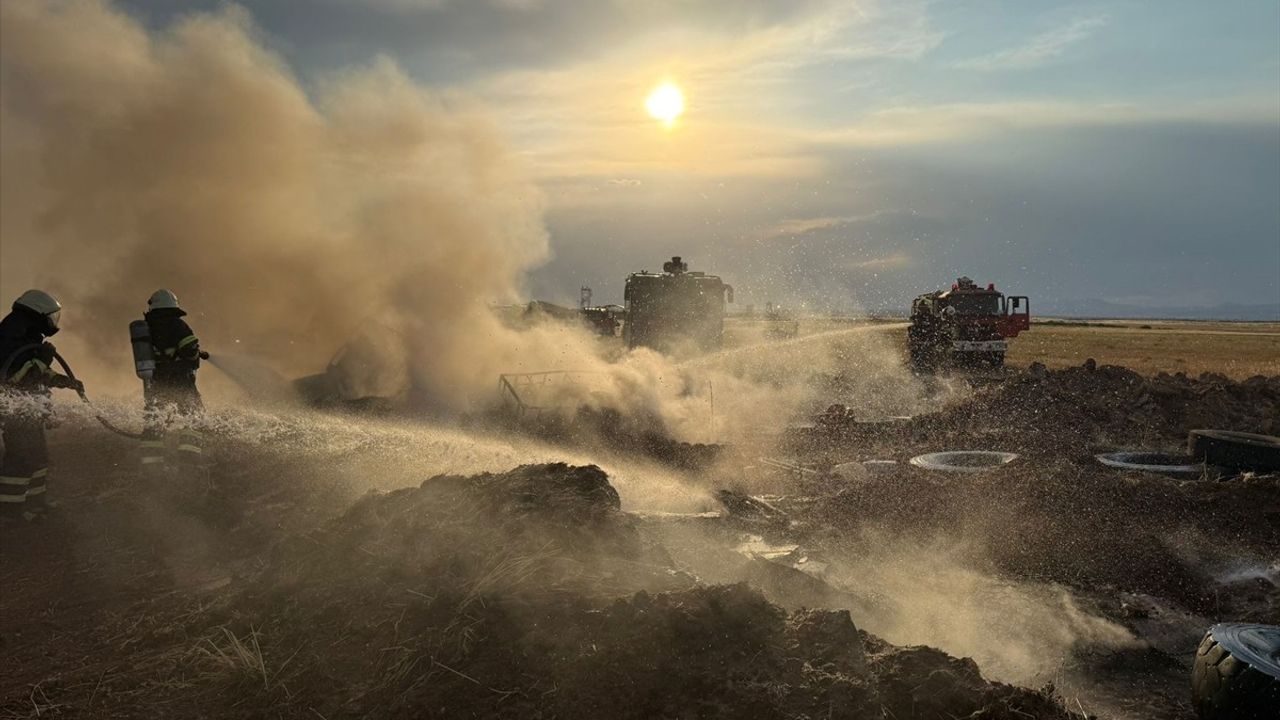 Şırnak'ta Uçak Yangını Tatbikatı Gerçekleştirildi