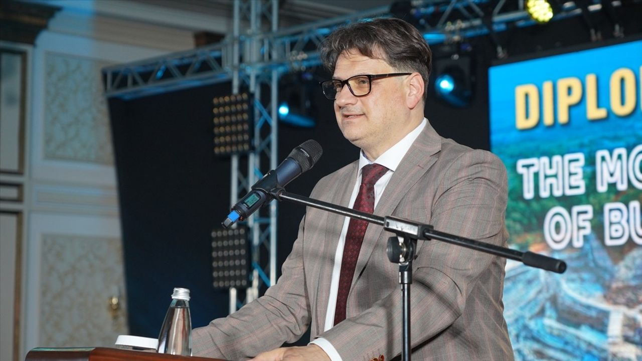 Sofya'da Tarihi-Kültürel Eserler Sergilendi: 'Harikaların Diplomasisi'