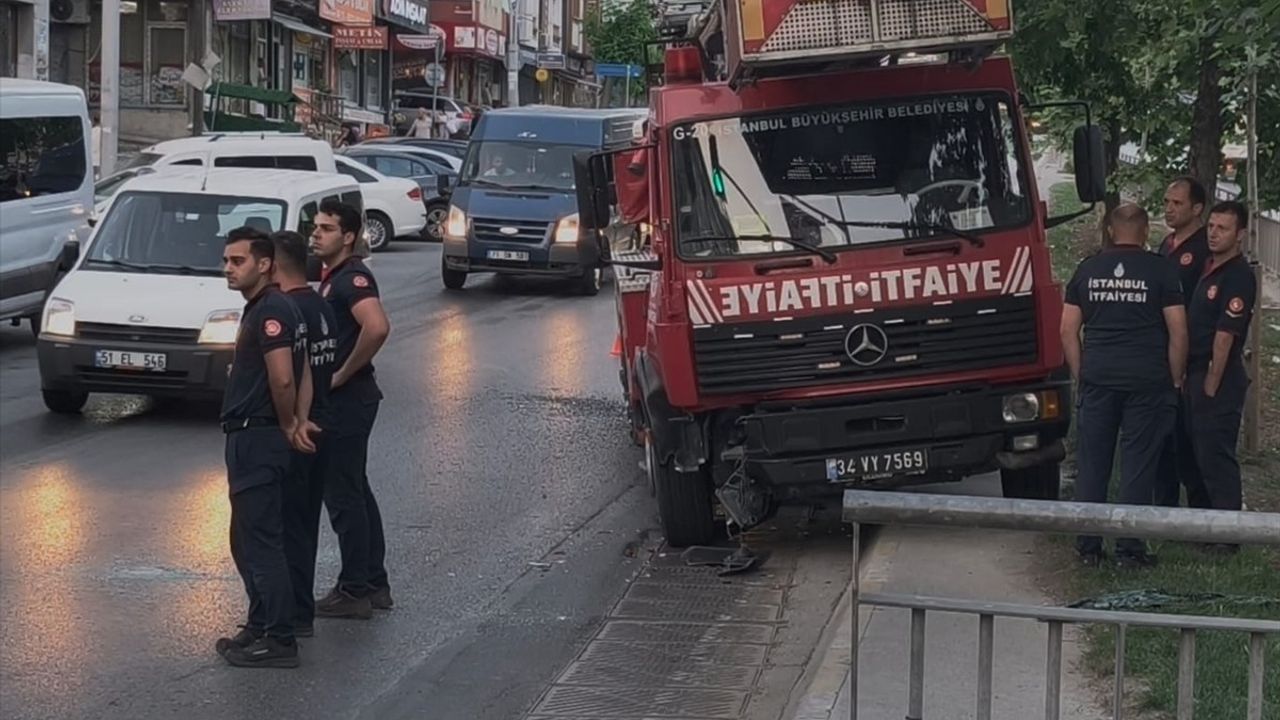 Sultangazi'de İtfaiye Aracının Kaza Anı