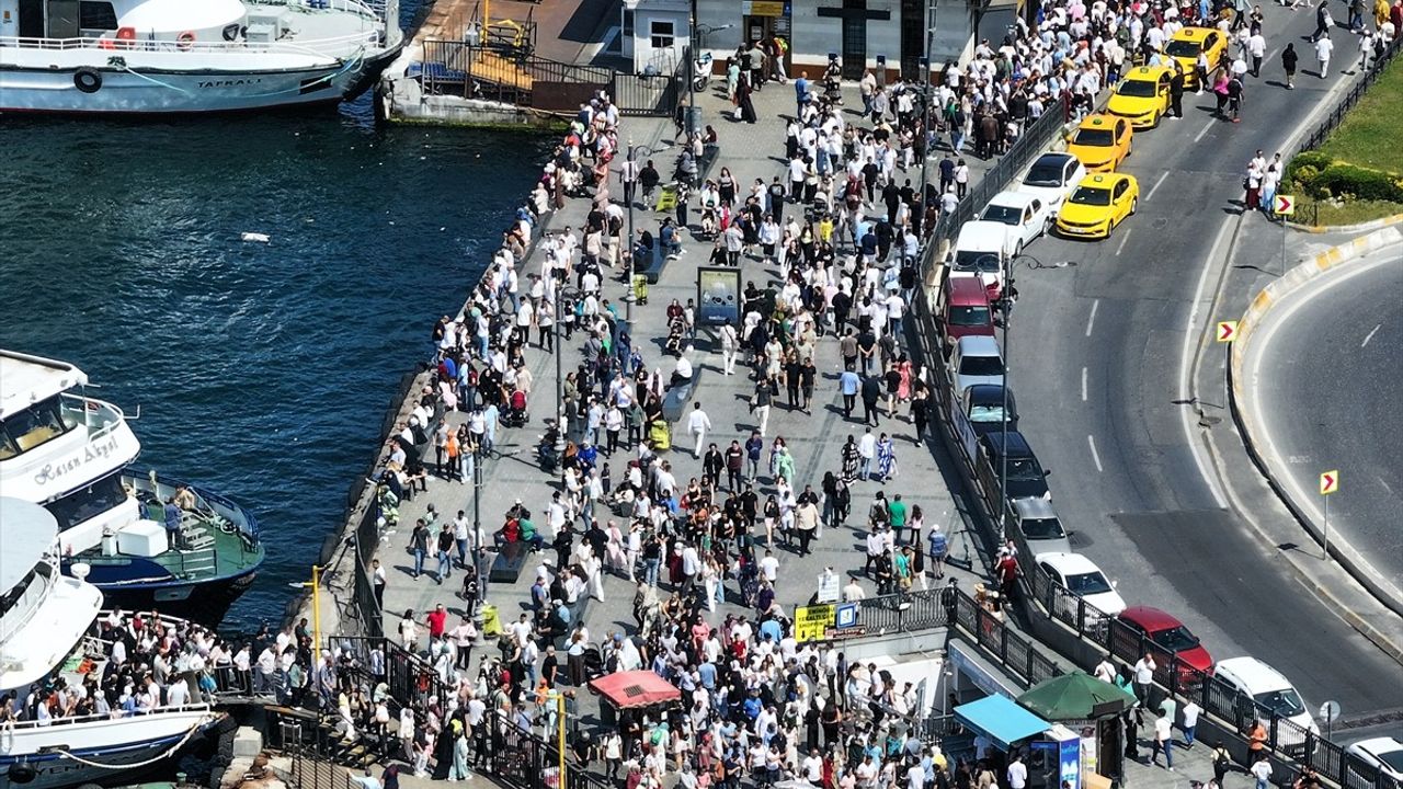 Tarihi Yarımada'da Kurban Bayramı Yoğunluğu