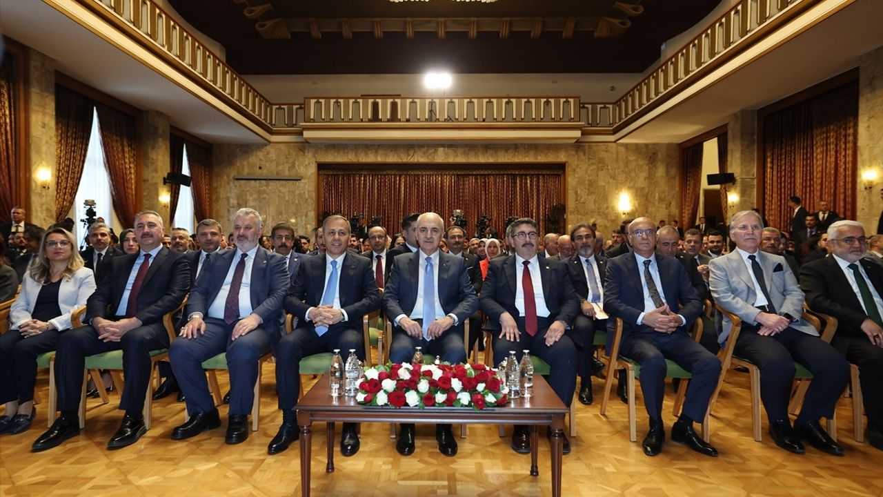 TBMM Başkanı Kurtulmuş'tan Yeni Anayasa Vurgusu: 'Türkiye'nin Geleceği İçin İş Birliği Şart'