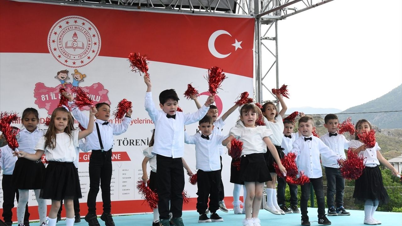 TDT Aksakallar Konseyi Başkanı Yıldırım, Gümüşhane'de Yeni Anaokulu Açılışına Katıldı