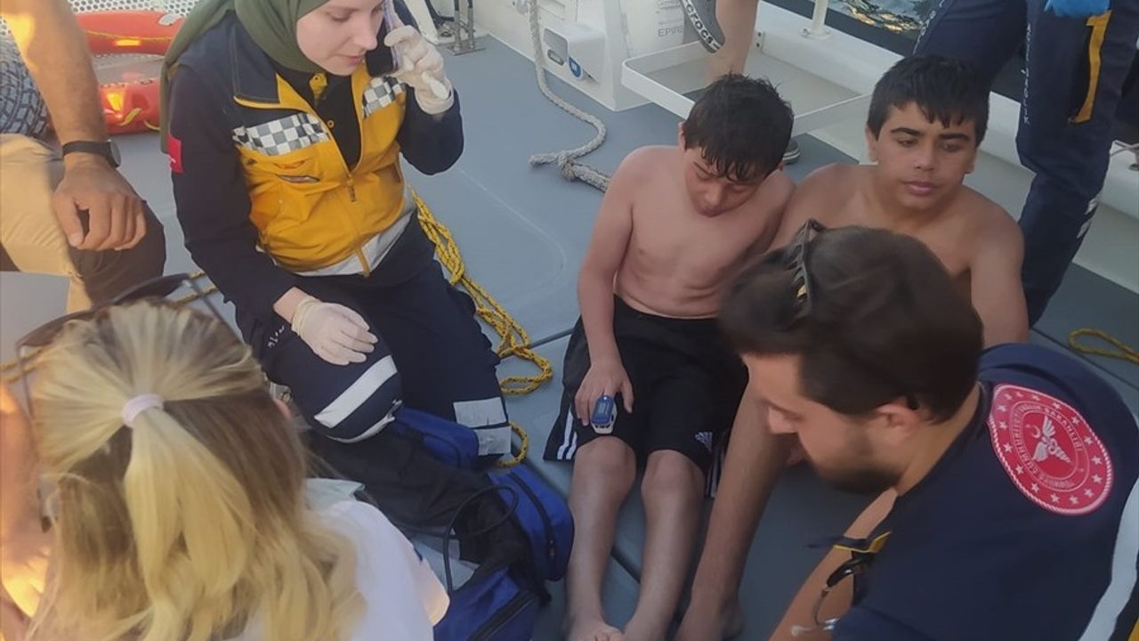 Tekirdağ'da Rüzgarın Kurbanı Olan 4 Kişi Kurtarıldı