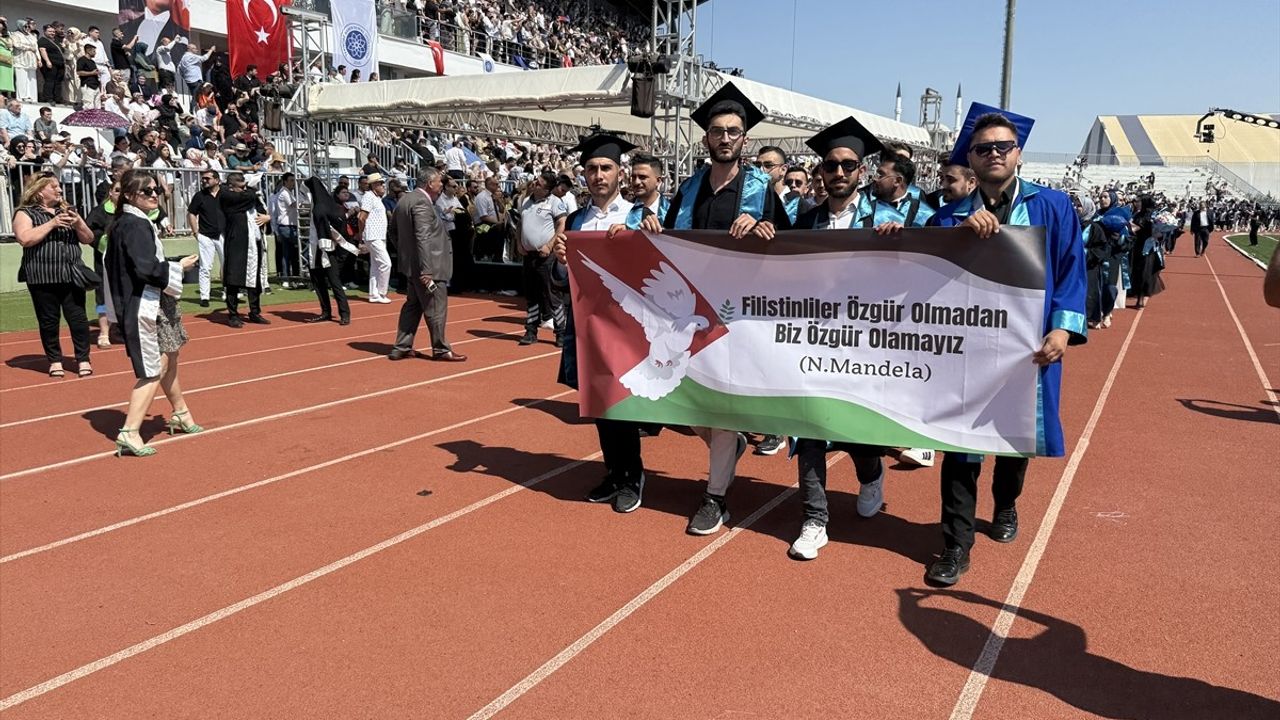 Tekirdağ Namık Kemal Üniversitesi Mezuniyet Töreninde Özgürlük Mesajı