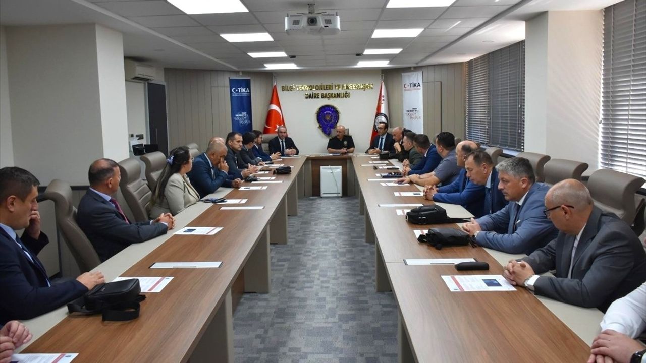 TİKA'dan Bosna Hersekli Emniyet Yetkililerine Bilgi Güvenliği Eğitimi