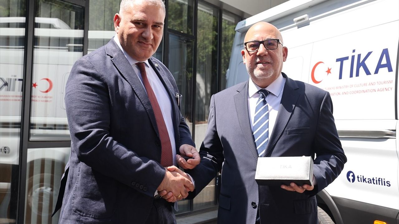 TİKA'dan Gürcistan Gazi İşleri Müdürlüğü'ne Mobil Klinik Desteği