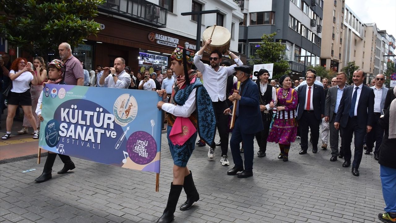 Trabzon'da 1. Kültür ve Sanat Festivali Coşkusu