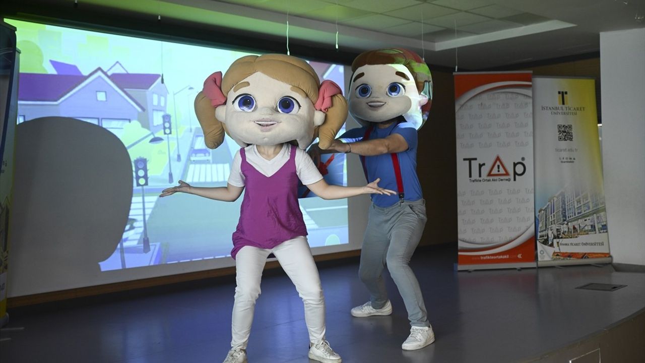 Trafikte Küçük Hata Yoktur Projesi: Öğrencilere Tiyatro ile Trafik Bilinci Aşılanıyor