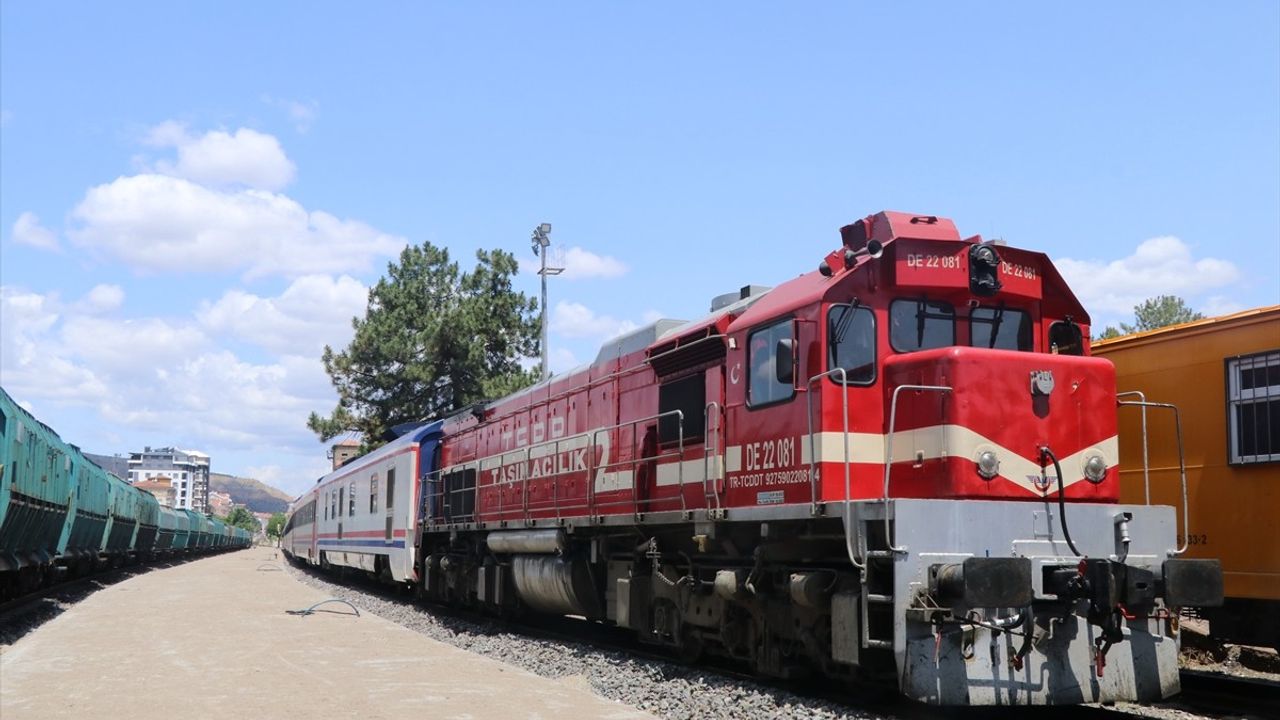 Turistik Karaelmas Ekspresi Çankırı'da Turistlere Tarih Sunuyor