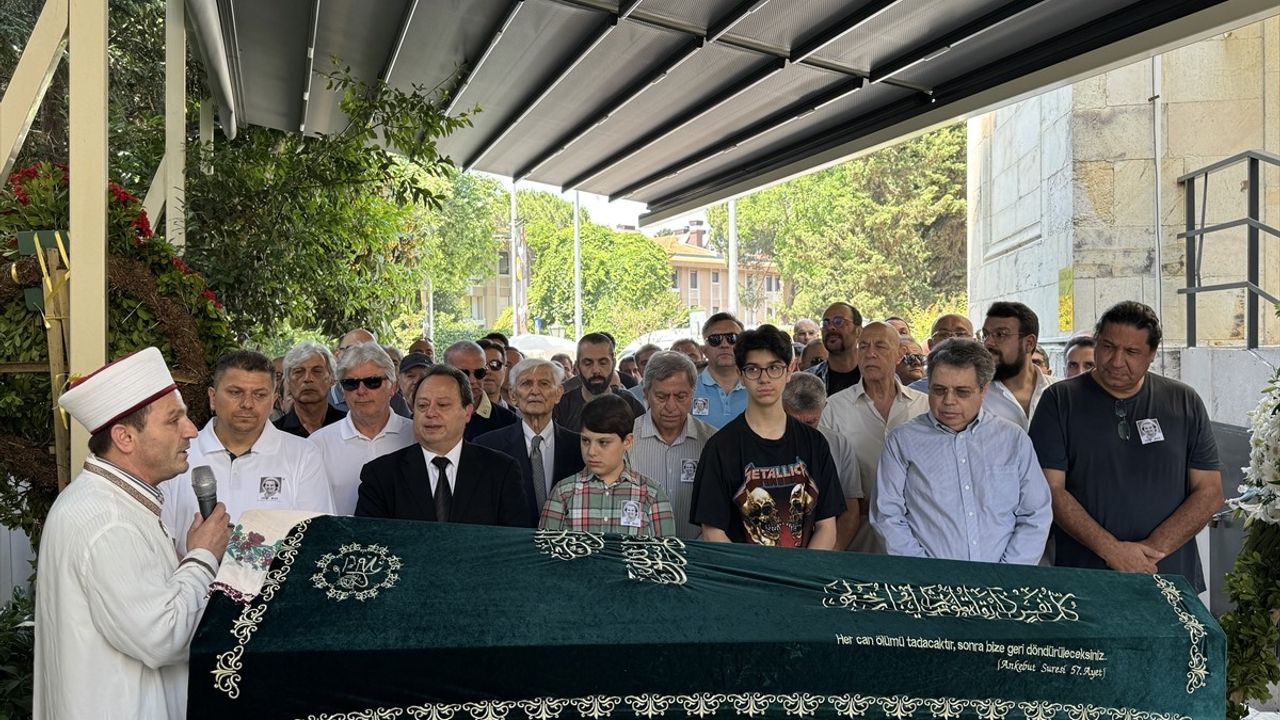 Türk Edebiyatının Mona Roza'sı Muazzez Akkaya Giray Uğurlandı