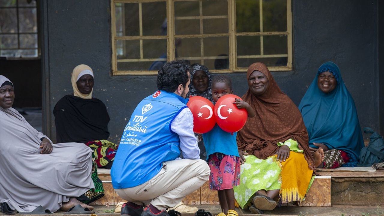 Türk Hayırseverler Malavi'deki Yetimlere Umut Oldu