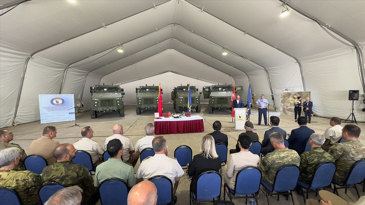 Türkiye, Bosna Hersek'in Savunmasına 4 Kirpi II Zırhlı Araçla Destek Verdi