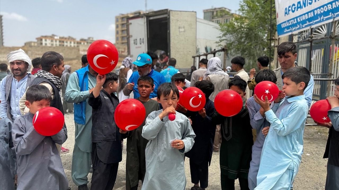 Türkiye Diyanet Vakfı, Afganistan'da 200 Bin İhtiyaç Sahibine Kurban Eti Dağıttı