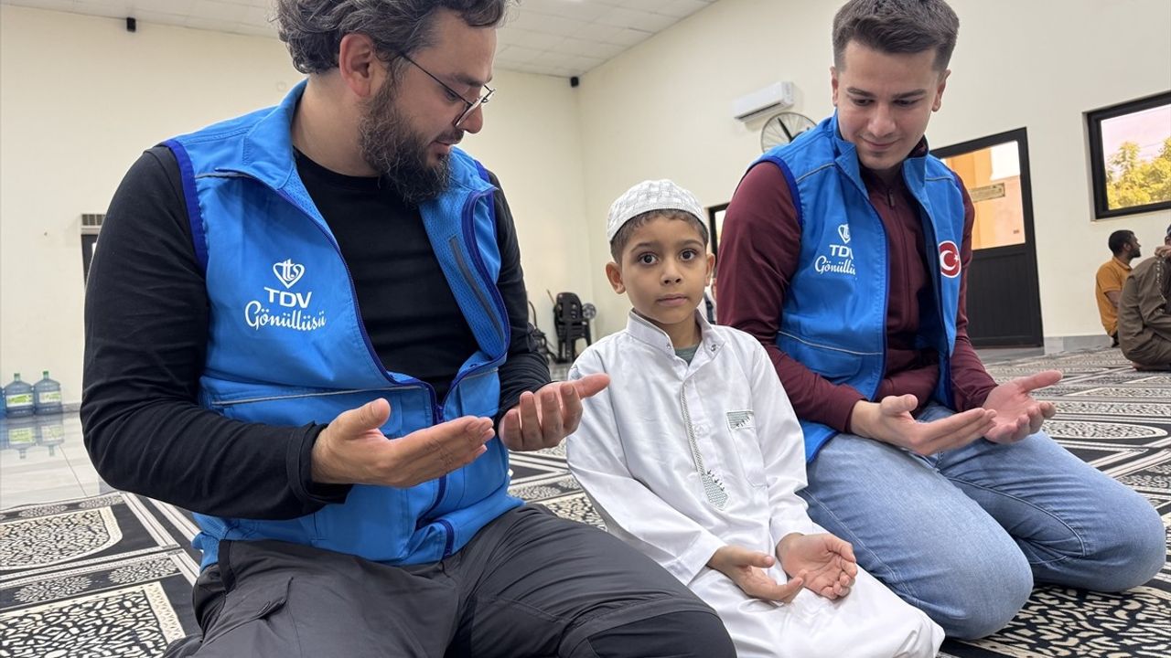 Türkiye Diyanet Vakfı, Mozambik'te Kurban Bayramı İçin Cuma Namazı Kıldı