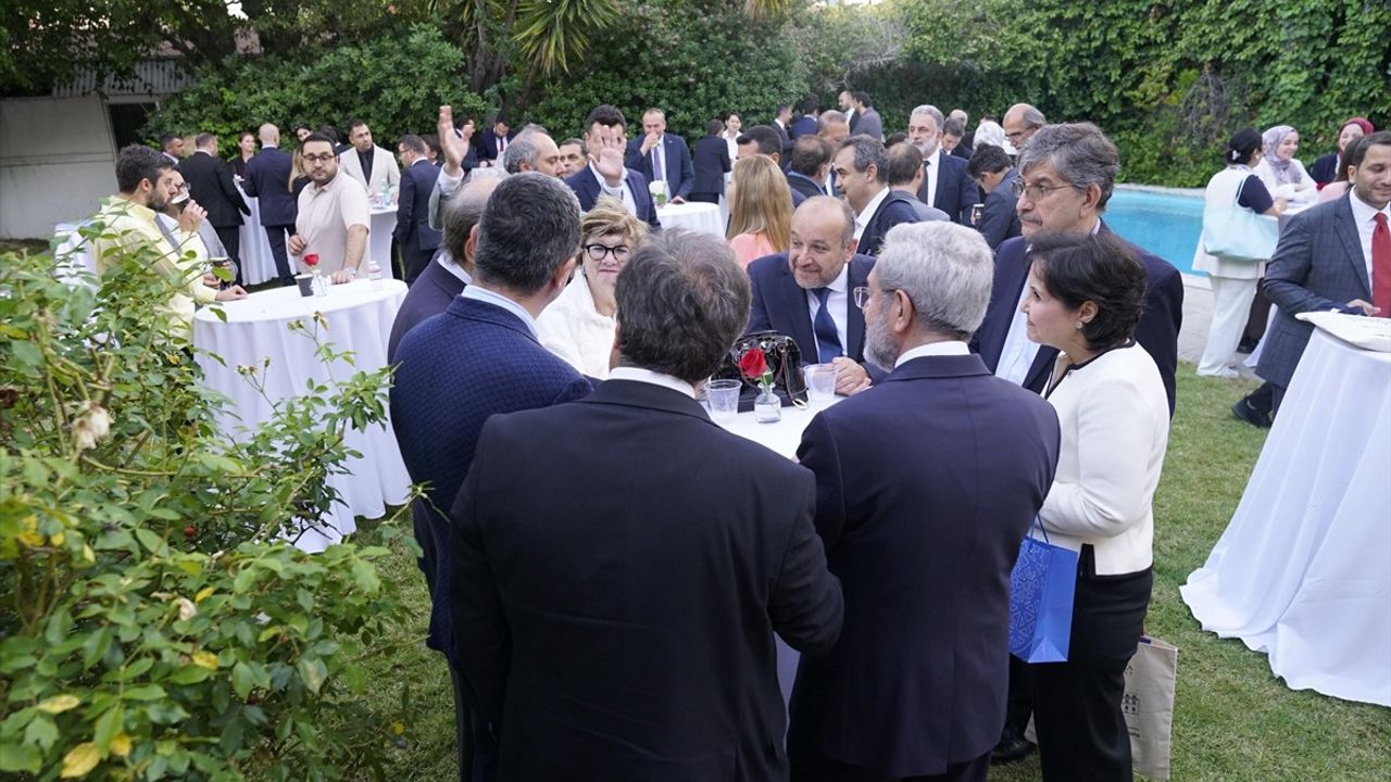 Türkiye’nin Los Angeles Başkonsolosu, Türk Akademisyenlerle Buluştu