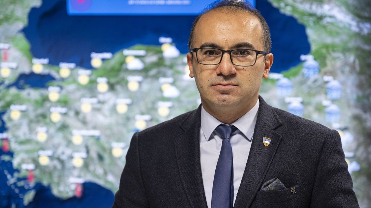 Türkiye'yi Bekleyen Sıcak Hava Dalgası: Sıcaklıklar 44 Dereceyi Bulacak