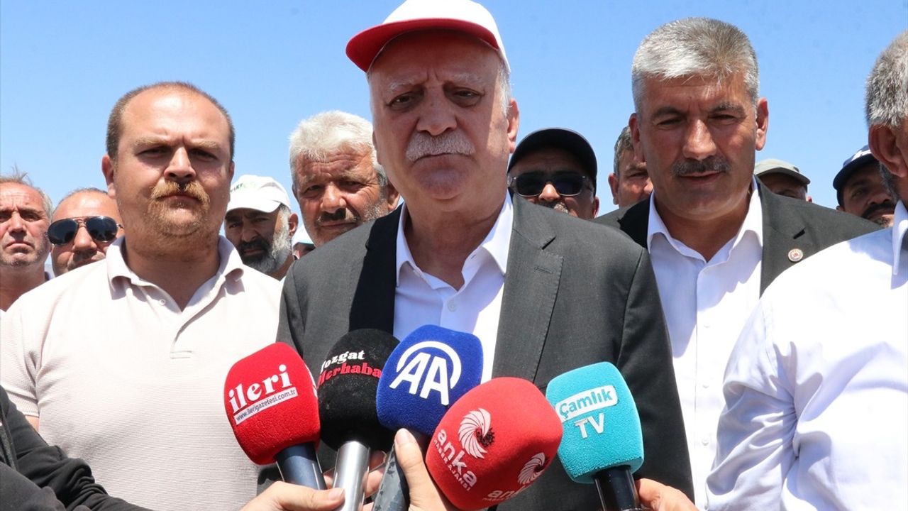 TZOB Başkanı Şemsi Bayraktar Yozgat'ta Doludan Etkilenen Bölgeleri İnceledi