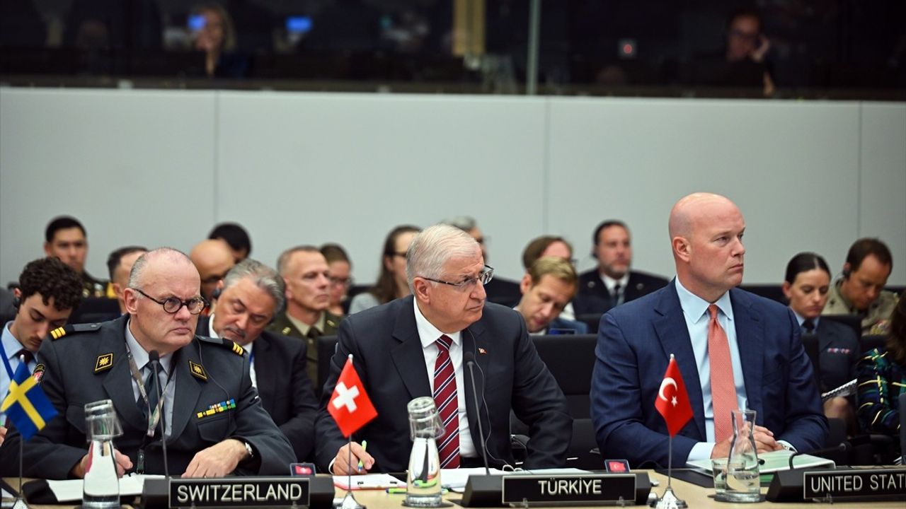 Ukrayna Temas Grubu Brüksel'de Toplandı: Desteğin Sürekliliği Vurgulandı