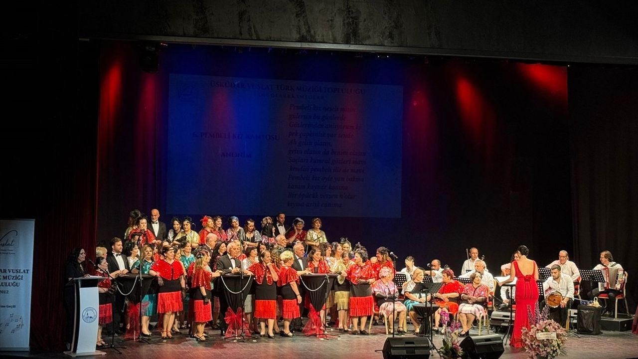 Üsküdar Vuslat Türk Müziği Topluluğu'ndan Büyüleyici Konser