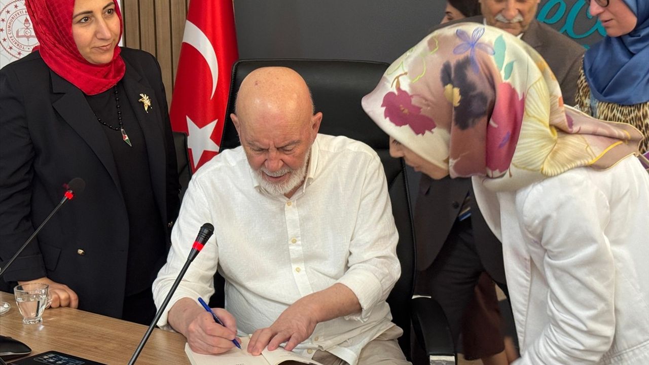 Usta Yazar Mustafa Kutlu, Öğretmenlerle Anadolu Mektebi Programında Buluştu