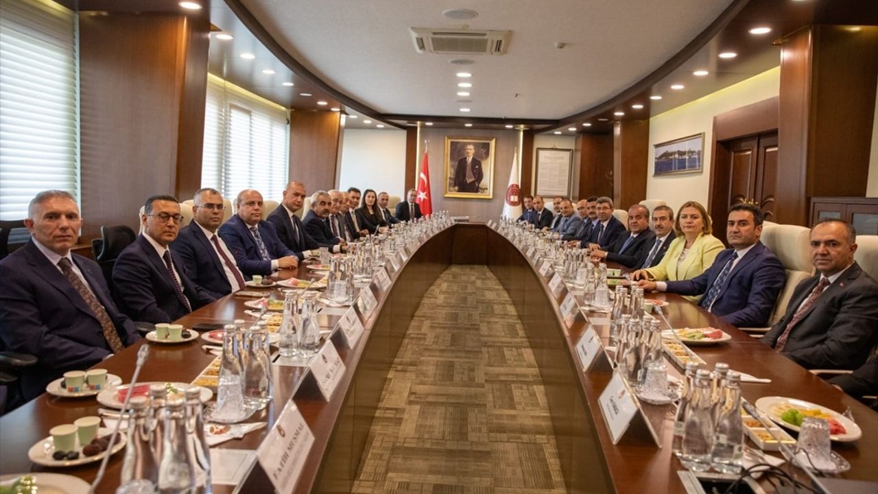 Yargıda Birlik Derneği'nden HSK'ye Ziyaret