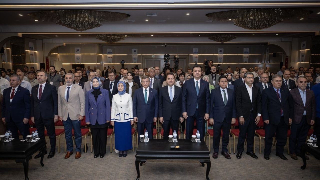 Yeni Yol Partisi, ABD'nin İran'a Hava Saldırısını Kınadı