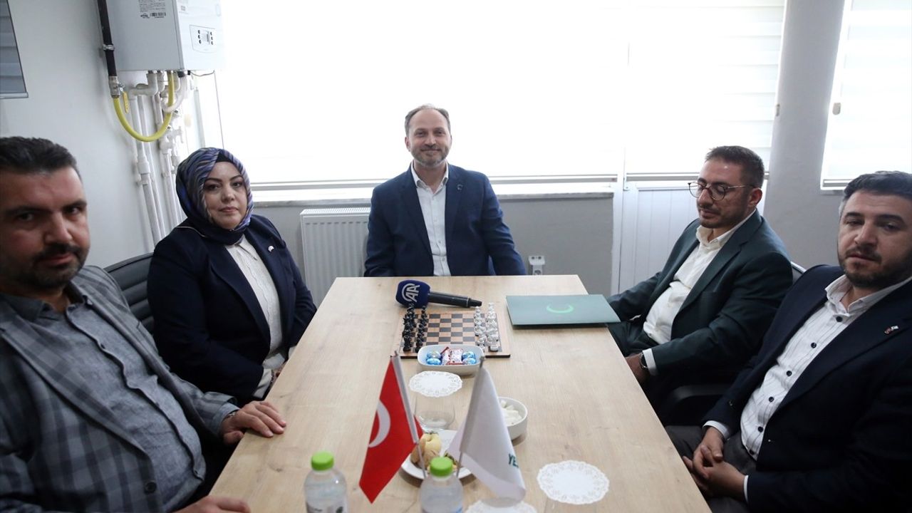 Yeşilay Genel Başkanı Dinç'ten Bağımlılıkla Mücadele Vurgusu