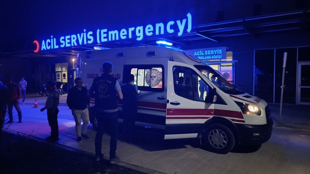 Yozgat'ta 5. Kattan Düşen 14 Yaşındaki Çocuk Ağır Yaralandı