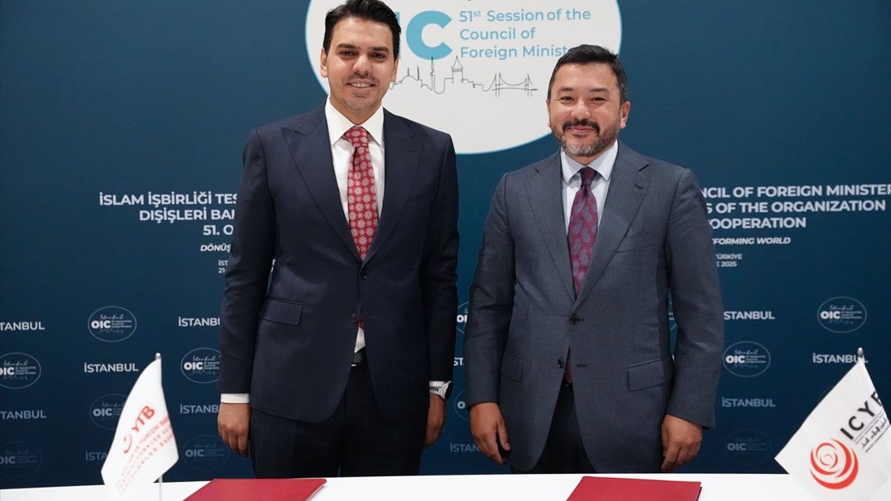 YTB ve ICYF, Ümmet Burs Programı İçin İşbirliği Anlaşması İmzaladı