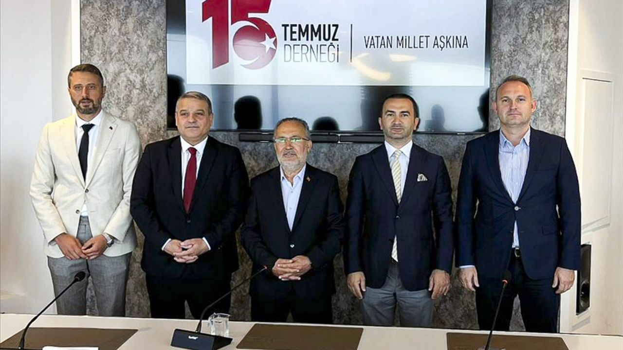 15 Temmuz Derneği, FETÖ'nün Darbe Girişimini Yurt Dışında Anlatacak