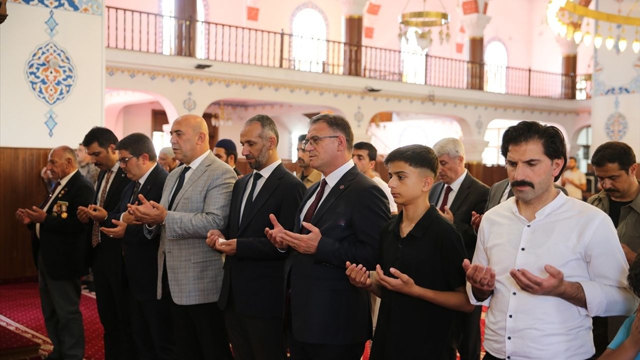 15 Temmuz Şehidi Halil Hamuryen, Kabri Başında Anıldı