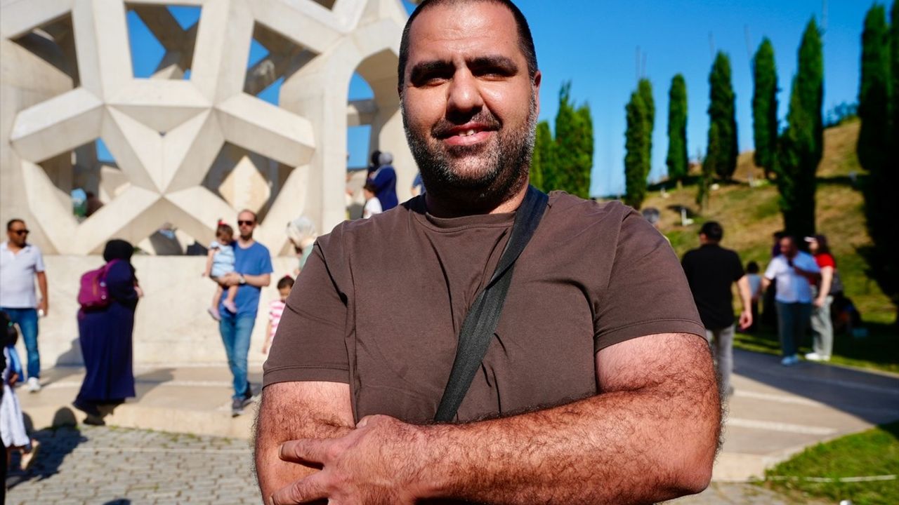 15 Temmuz Şehitler Makamı ve Hafıza 15 Temmuz Müzesi'ne Yoğun Ziyaretler